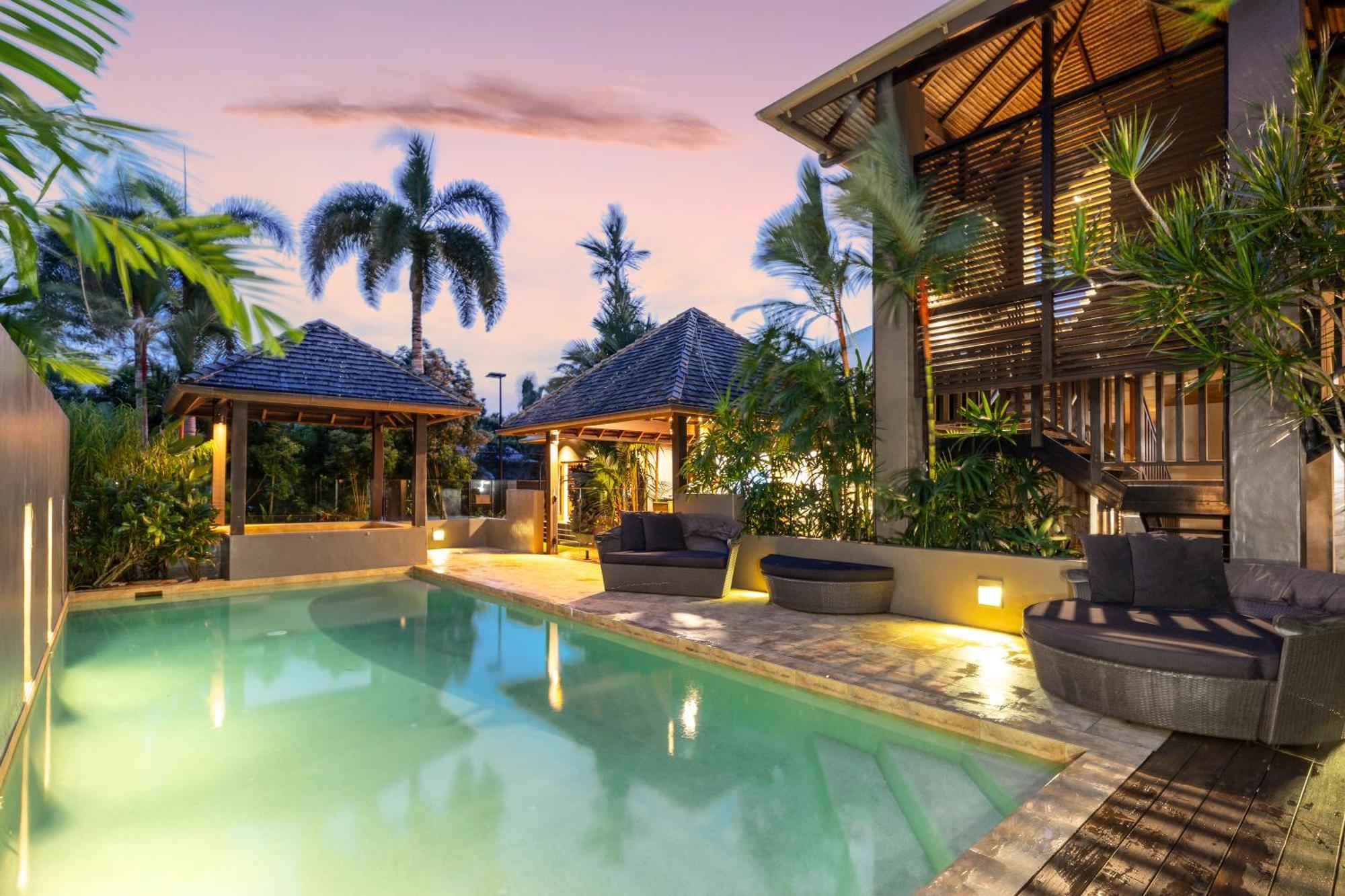 Вилла The Bali House - Beachfront Mirage Порт Дуглас Экстерьер фото